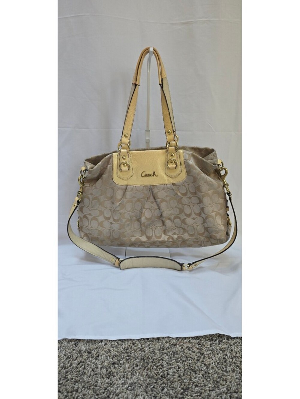 Coach Ashley Signature Sateen Carryall F15510 Beige Cream Shoulder Bag